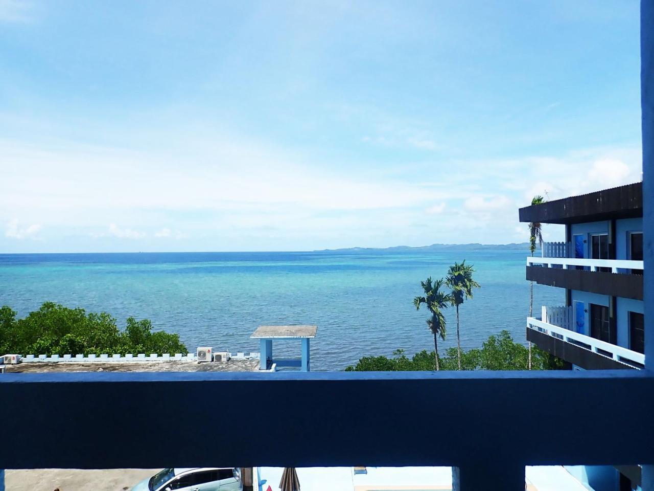 Blue Ocean View Hotel Koror Exterior photo